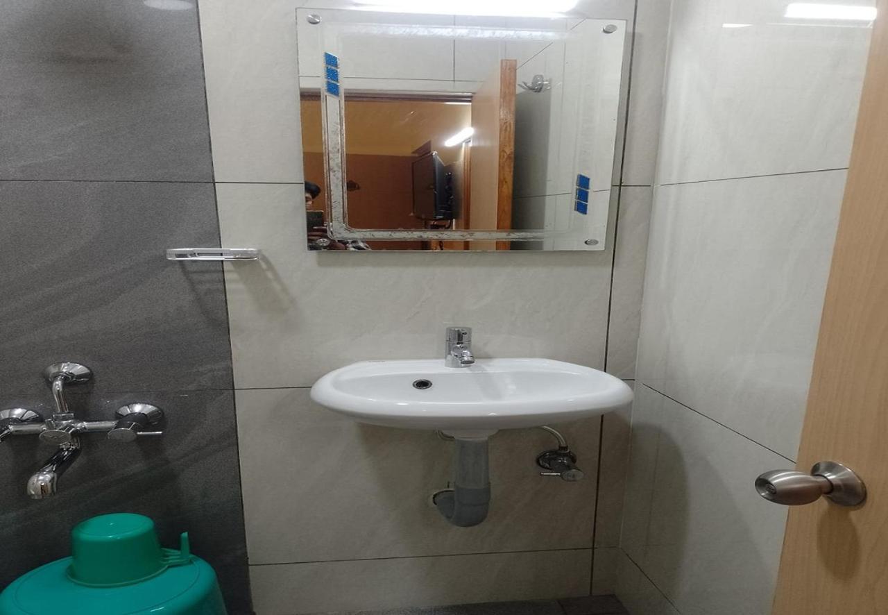Nadanam Inn Puducherry Eksteriør billede